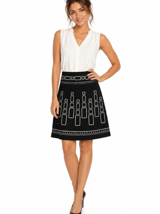 Heart Soul Dresses & Skirts - Black Embroidered Skirt Size 9 Geometric Design